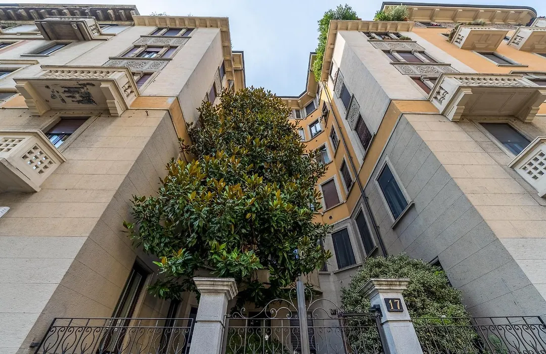 Porta Venezia New Luxury apt - wifi full equiped-1